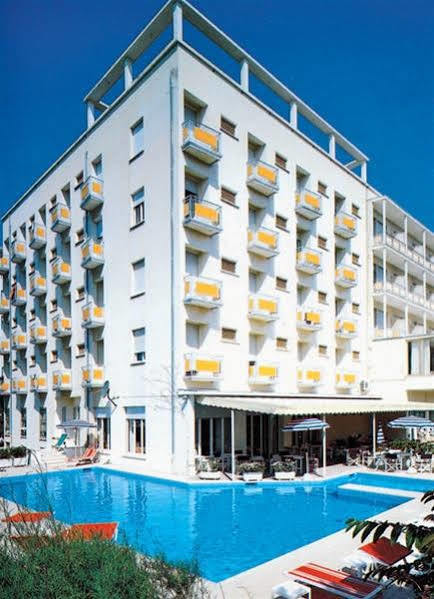 Hotel Ariston 4*